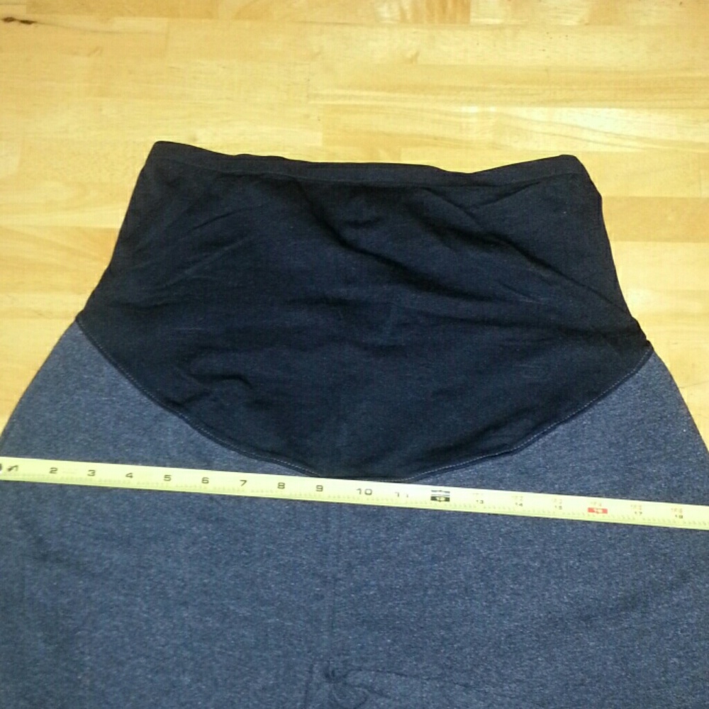 Old Navy Maternity Leggings - Picture 7 of 7